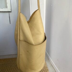 ARE Studio Buoy bag / butter yellow pebbled cream leather, used